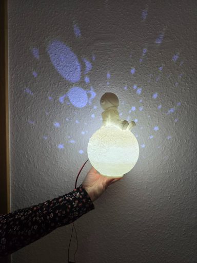 Nachtlicht für Kinder Man auf dem Mond 
